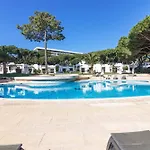 Acolhedor T1, Vista Piscina , Balaia Golf Village Apartamento