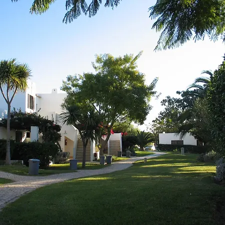 Апартаменты Acolhedor T1, Vista Piscina , Balaia Golf Village *
