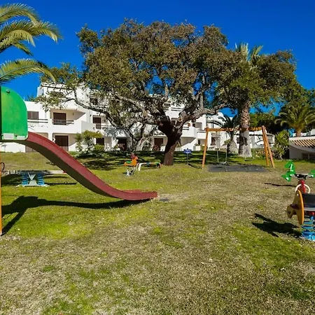 Acolhedor T1, Vista Piscina , Balaia Golf Village Appartement *