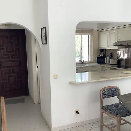 Apartment Acolhedor T1, Vista Piscina , Balaia Golf Village *