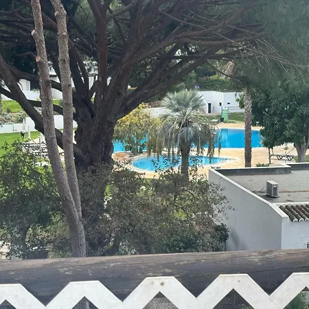 Apartment Acolhedor T1, Vista Piscina , Balaia Golf Village *