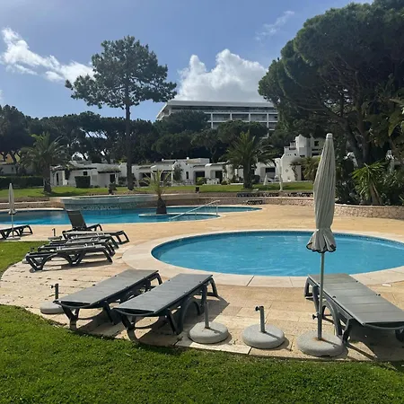 Apartment Acolhedor T1, Vista Piscina , Balaia Golf Village *