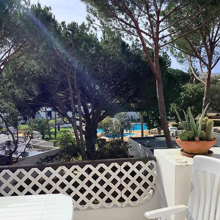 Apartment Acolhedor T1, Vista Piscina , Balaia Golf Village *