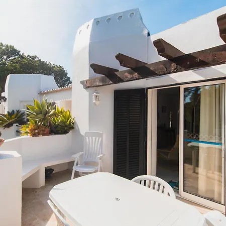 Apartment Acolhedor T1, Vista Piscina , Balaia Golf Village *