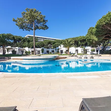 Acolhedor T1, Vista Piscina , Balaia Golf Village Apartamento